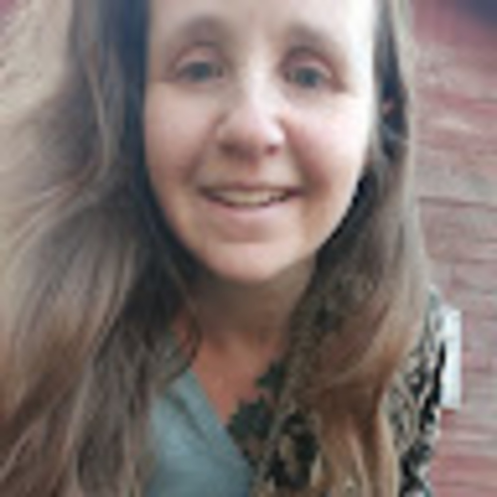 Meet your Posher, Holly